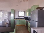 Kitchen 2.jpg